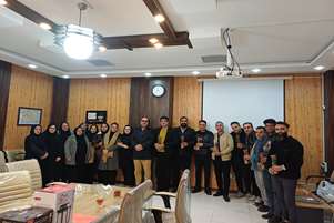 تقدیر از کارکنان واحد حمل‌ونقل شبکه بهداشت و درمان زرقان به مناسبت روز حمل‌ونقل