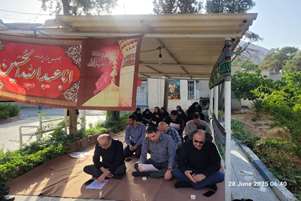 برگزاری مراسم پرفیض زیارت عاشورا در شبکه بهداشت و درمان شهرستان زرقان