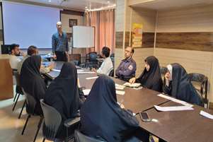 برگزاری کارگاه آموزشی خودمراقبتی سازمانی ویژه داوطلبان متخصص ادارات شهرستان زرقان